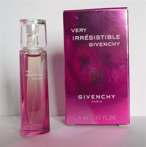 givenchy very irresistible perfume mini